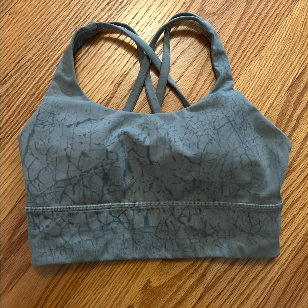 NWOT Lululemon Energy Sports Bra Gray Size 4